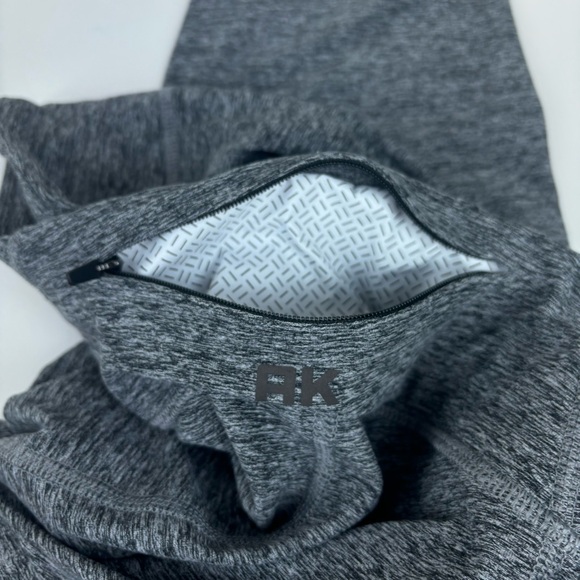 Duluth Trading AKHG leggings in heather grey-woman’s 1XREG-EUC - Picture 6 of 16